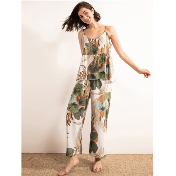 3 Piece Beige Green Floral Print Pajama Set - Picture 3 of 11